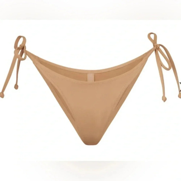 SKIMS Swim SKIMS Swim DIPPED TIE BOTTOM Almond Size 4X. New with Tags - Picture 1 of 9